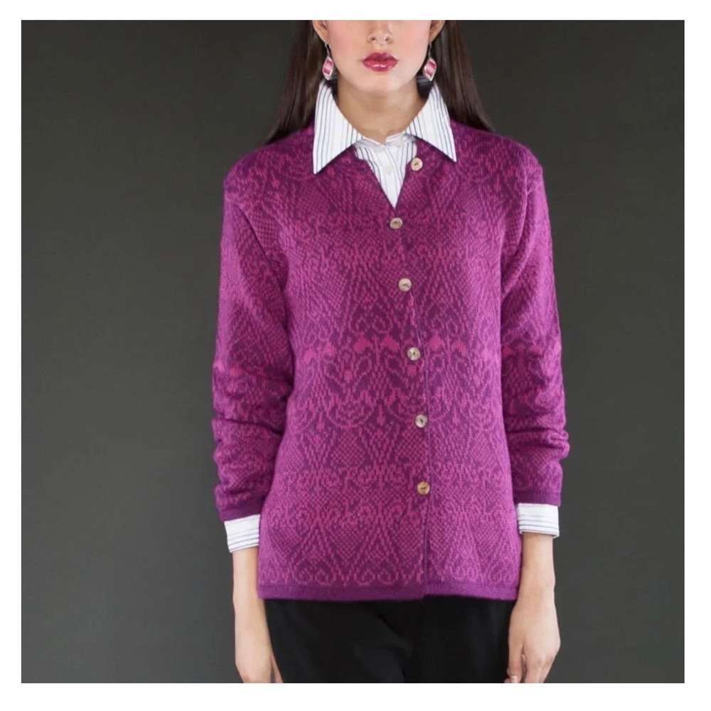 Raffa 100% Alpaca Cardigan‎ Sweater Womens Medium Magenta Purple Mock Neck Peru